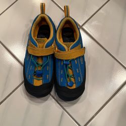 Brand New Never Worn Keen Hiking Shoes 