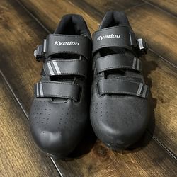 NEW Kyedoo Cycling Shoes, Size 41