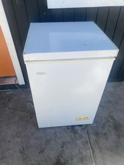 Dandy deep freezer