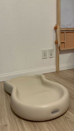 Keekaroo Peanut Changing Pad