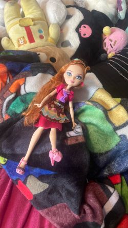 Selling this rare ever after high doll for 3 dollars !!!:)