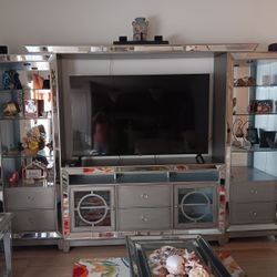 Everything Must Go!!! Moving Out Of State 