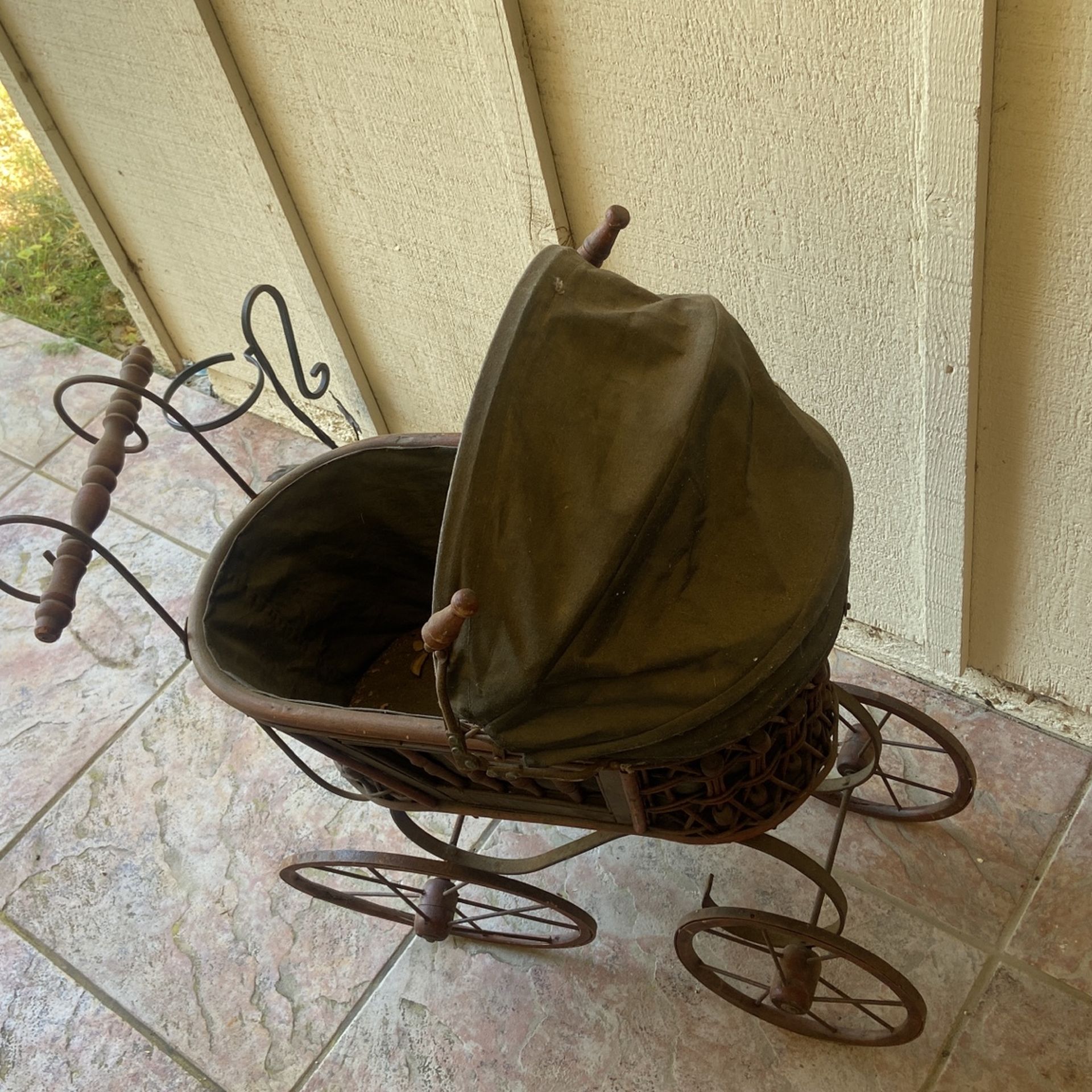 Antique Baby Carriage