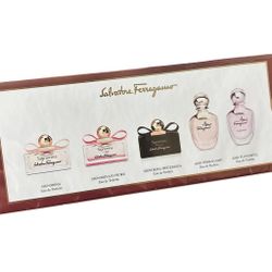 Salvatore Ferragamo 5-Piece Signorina Miniature Fragrance Set