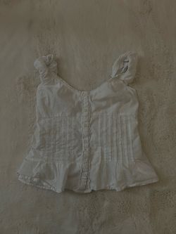 Hollister White Button-Front Ruffle Crop Top