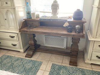 Great Looking Desk QUALITY