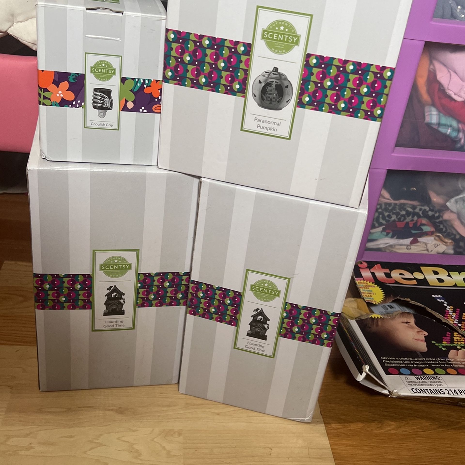 Brand New Scentsy Halloween Warmers !!!