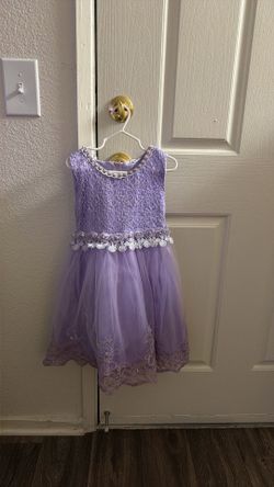 Girls dress