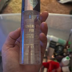 Revolution Energy, Fix Fixing Spray