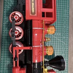 Disney C.K. Holliday Disneyland Resort Railroad, Coal And Passenger (set Of 4)