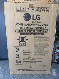 New LG 30 inch Self-cleaning Air Fry Smart Compatible Microwave Wall Oven Combo