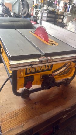 DeWalt Portable Table Saw