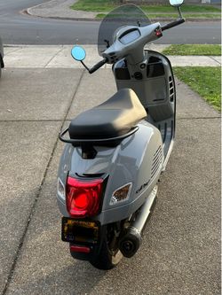 2020 Vespa GTS 300 Super Tech