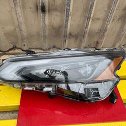 2023-2024 Nissan Altima Driver Side Headlight Used Oem