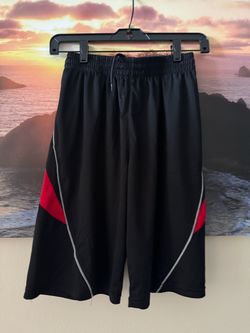 Boys Training Black Shorts / M:10-12/Used