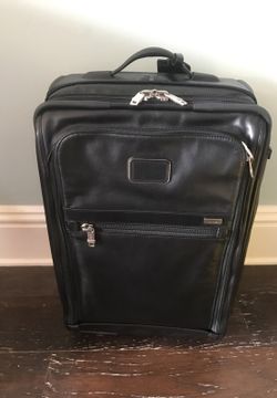 Tumi all leather expandable NEW alpha carry-on $1400 retail