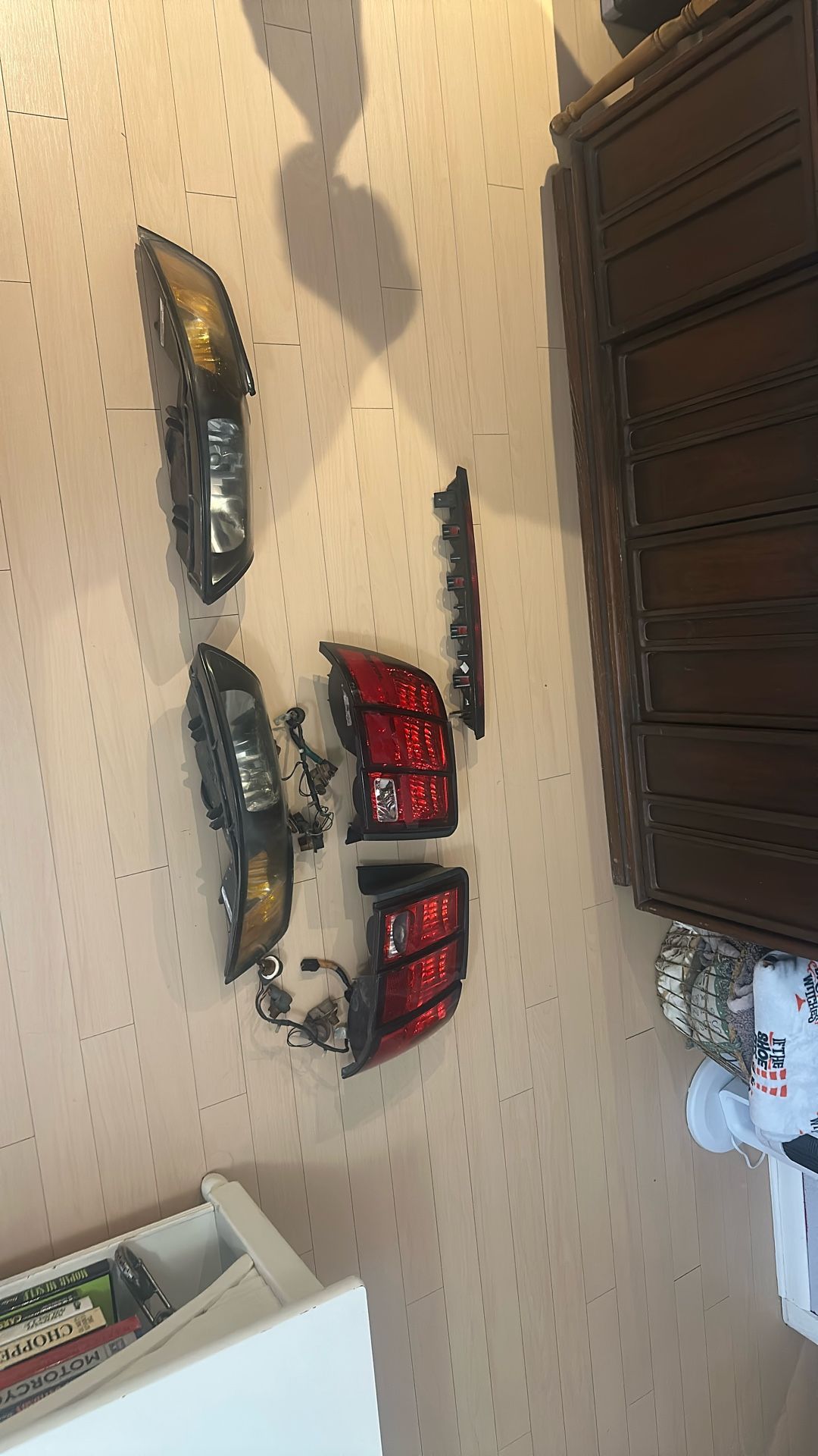 2001 ford mustang headlight and tail lights