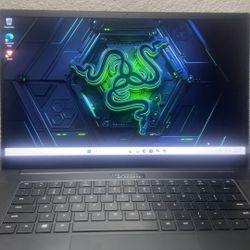 Razer Blade Gaming Laptop GTX 1060 i7