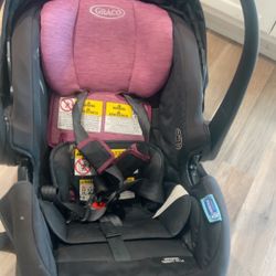 Graco New Born Car Seat With Base Included