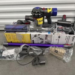 Dyson V8 Stick Vacuum