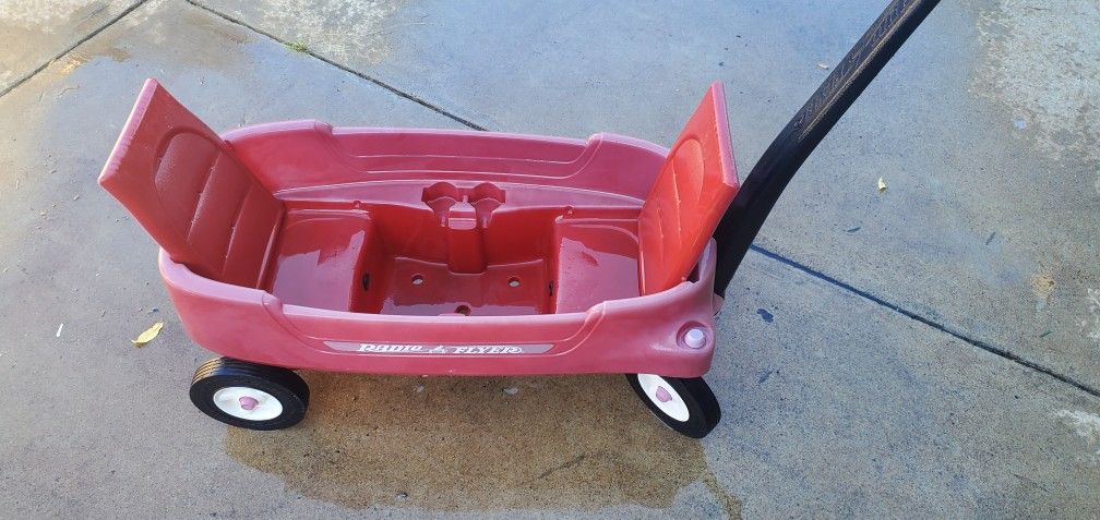 Radio Flyer wagon