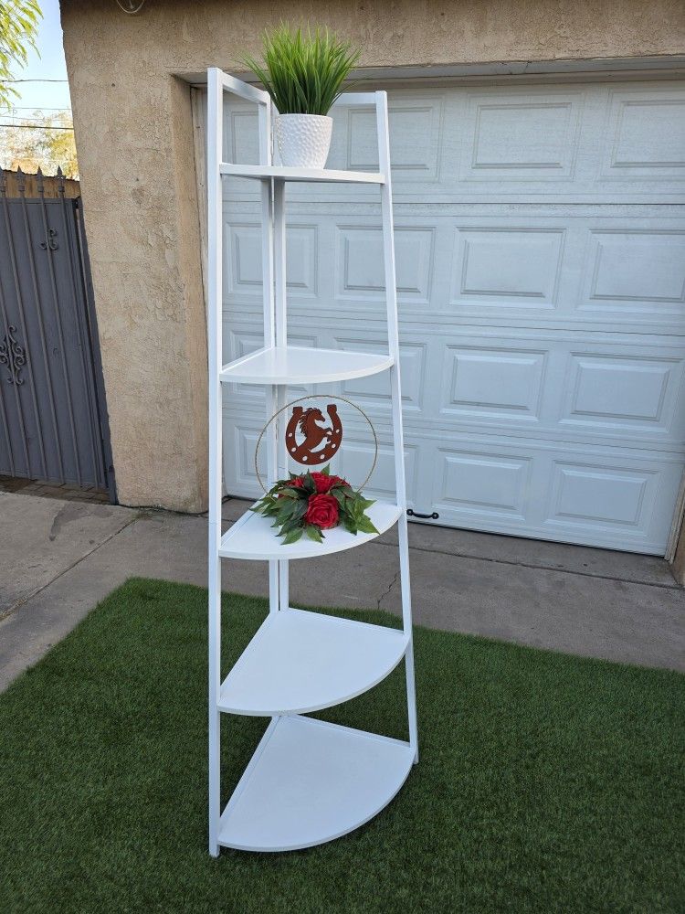 Corner Shelf Stand 🌱