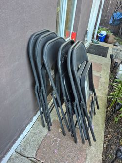 Foldable chairs