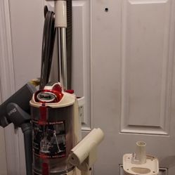 Shark Rotator With Extras 2 Cracks Seen In Pictures 