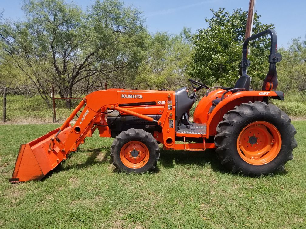 Kubota L3830
