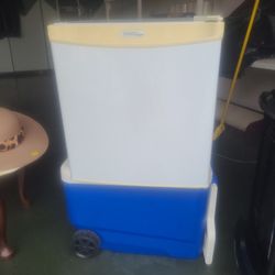 Mini Fridge