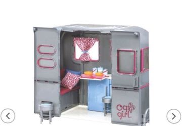 Doll camper house for 18” dolls