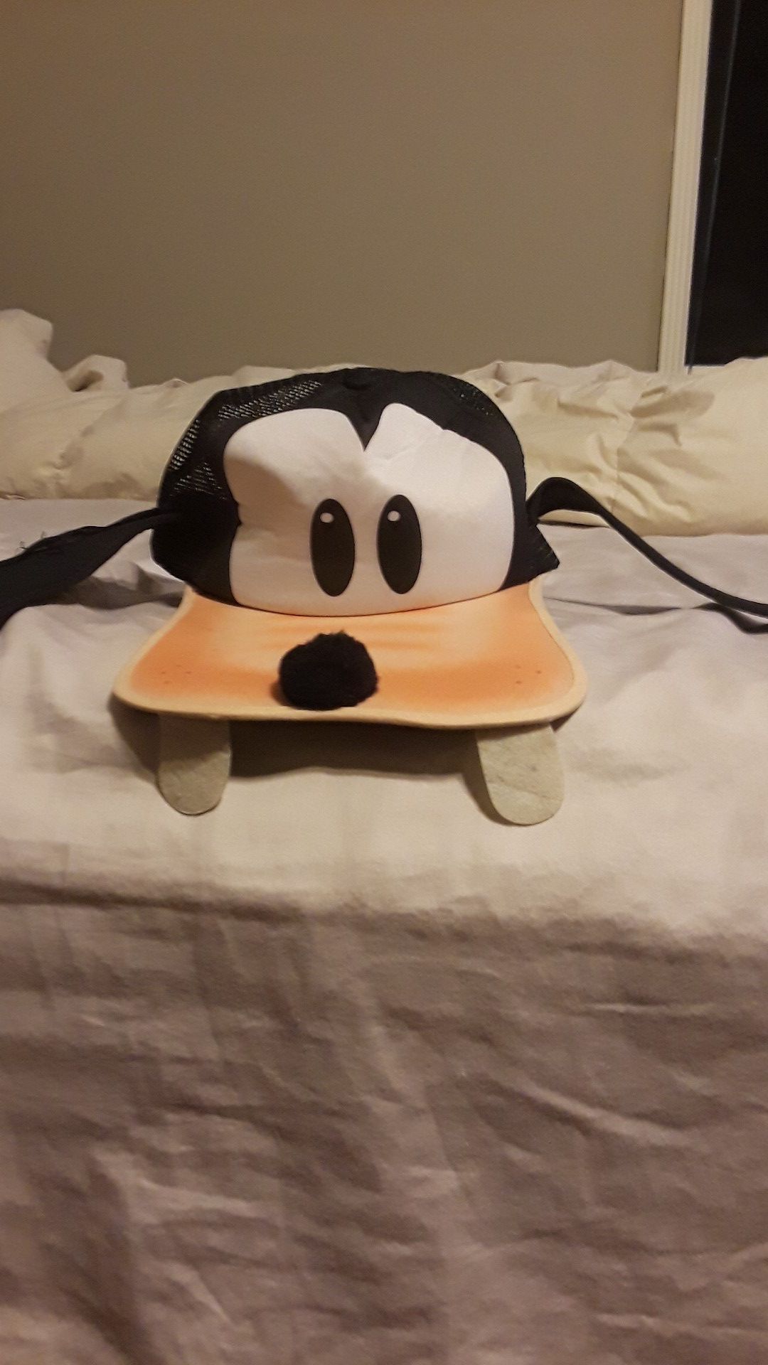Goofy hat with ears and teeth