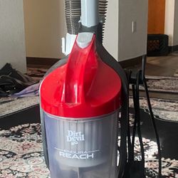 Dirt Devil Vacuum 