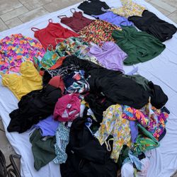 70 Pcs Swimsuits Mix color and Sizes