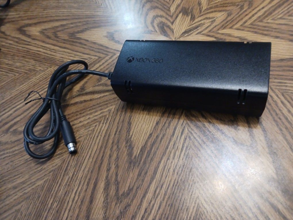 OEM XBOX 360 E power brick.