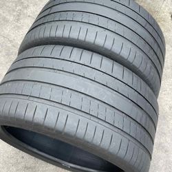 2. Michelin Pilot Sport 4s 325/35/23 