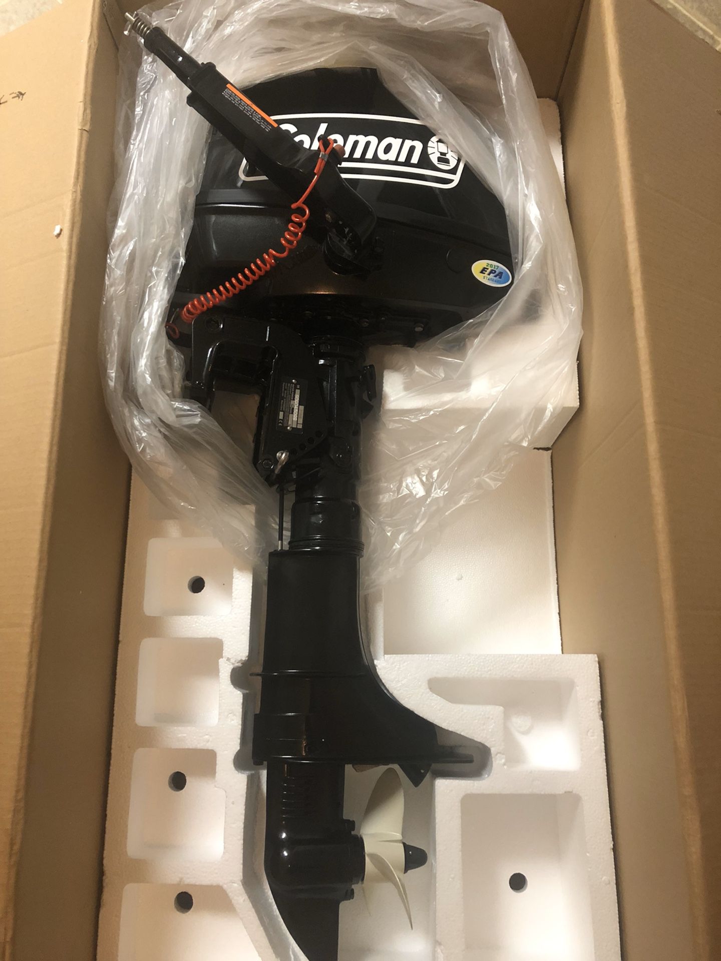 Coleman 5HP 4Stroke Outboard Motor Black for Sale in Conyers, GA