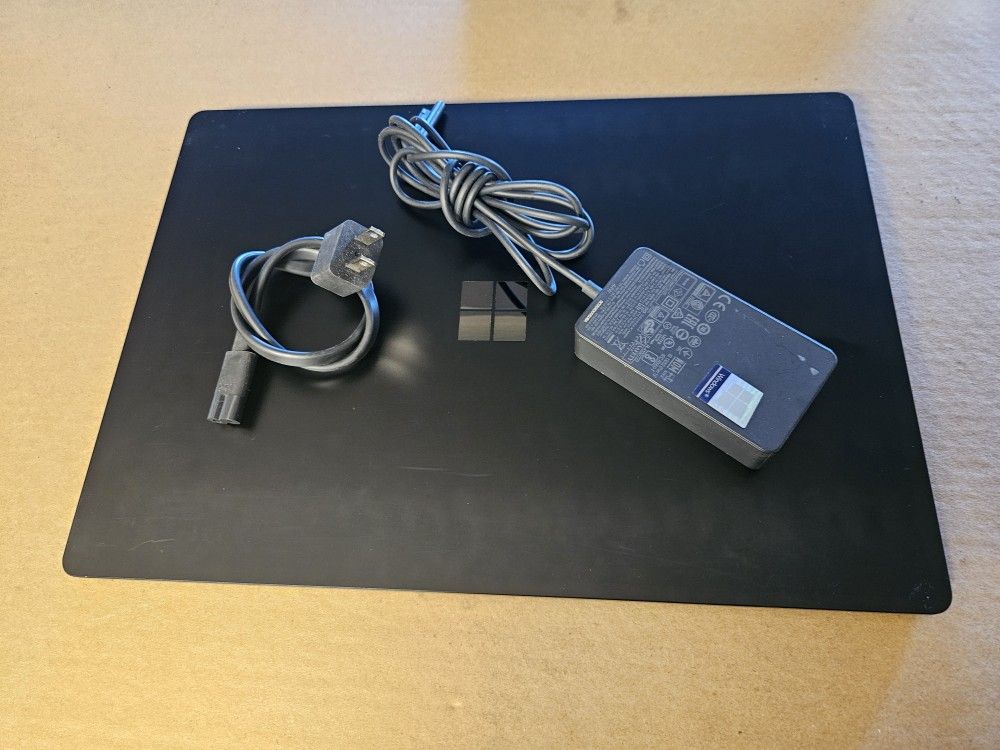 Microsoft Surface Laptop AMD Ryzen7 16gb Ram 512gb SSD Drive 15" Touch Win 11 Pro MS Office