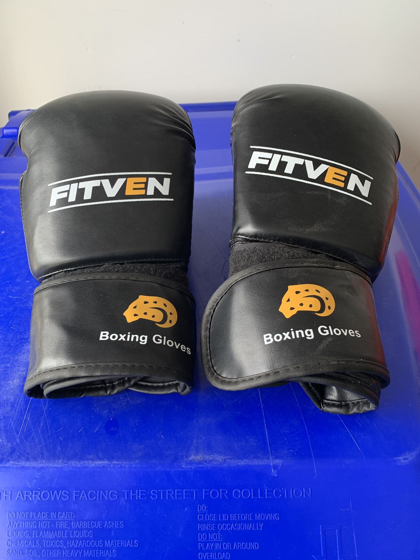 FITVEN Freestanding Punching Bag with Boxing Gloves Heavy Boxing Bag