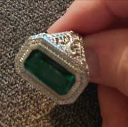 Ladies ring