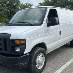 2013 Ford E-250