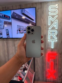 iPhone 15 Pro Max 256GB Unlocked | Excellent Condition | Great Price