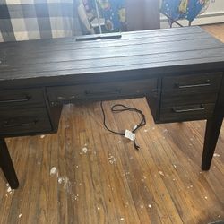 Desk (Montana Brown) Good Condition