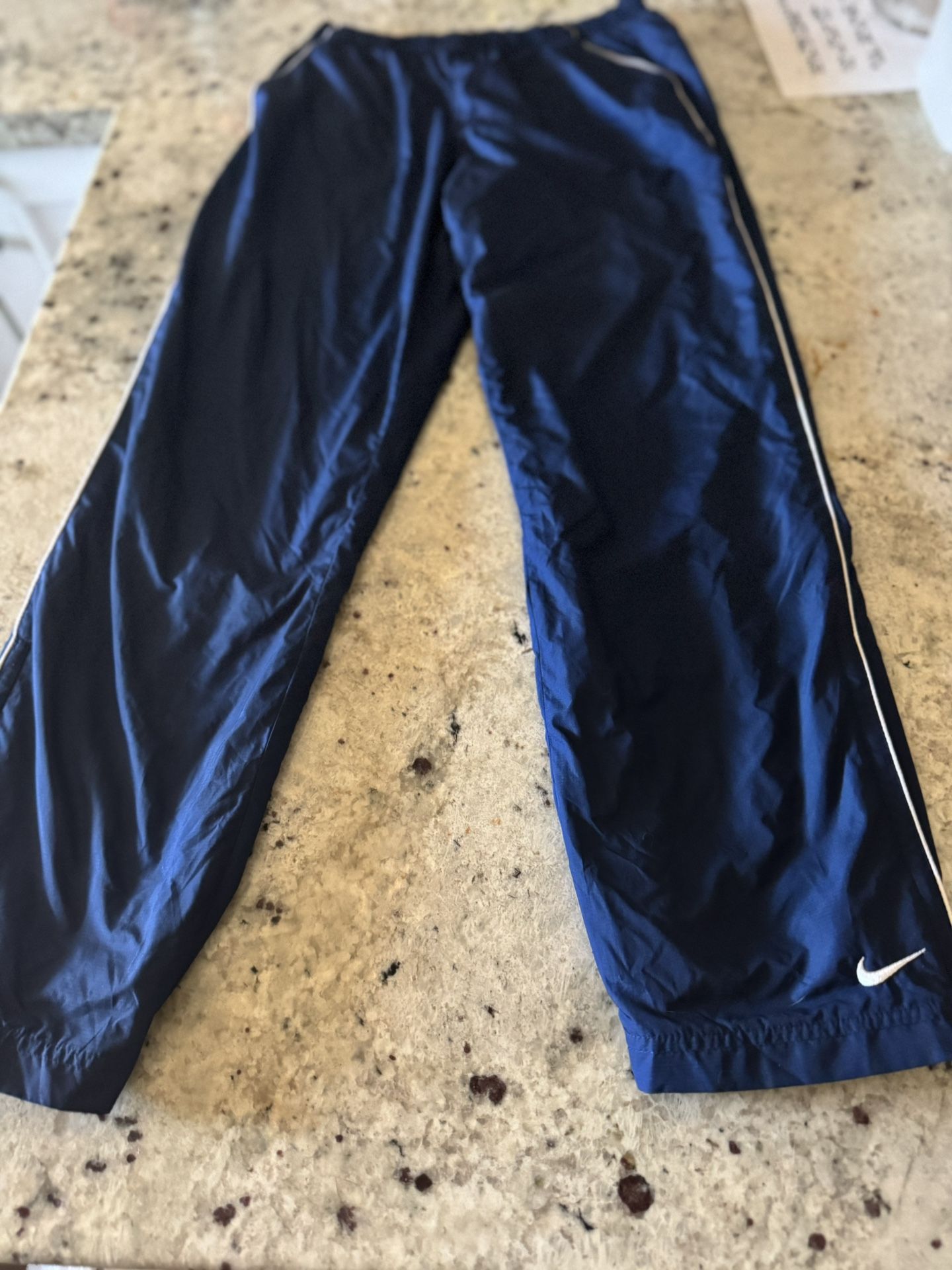 Nike Men's Navy and Blue Joggers-tracksuits Size Large Only Used A Couple Times