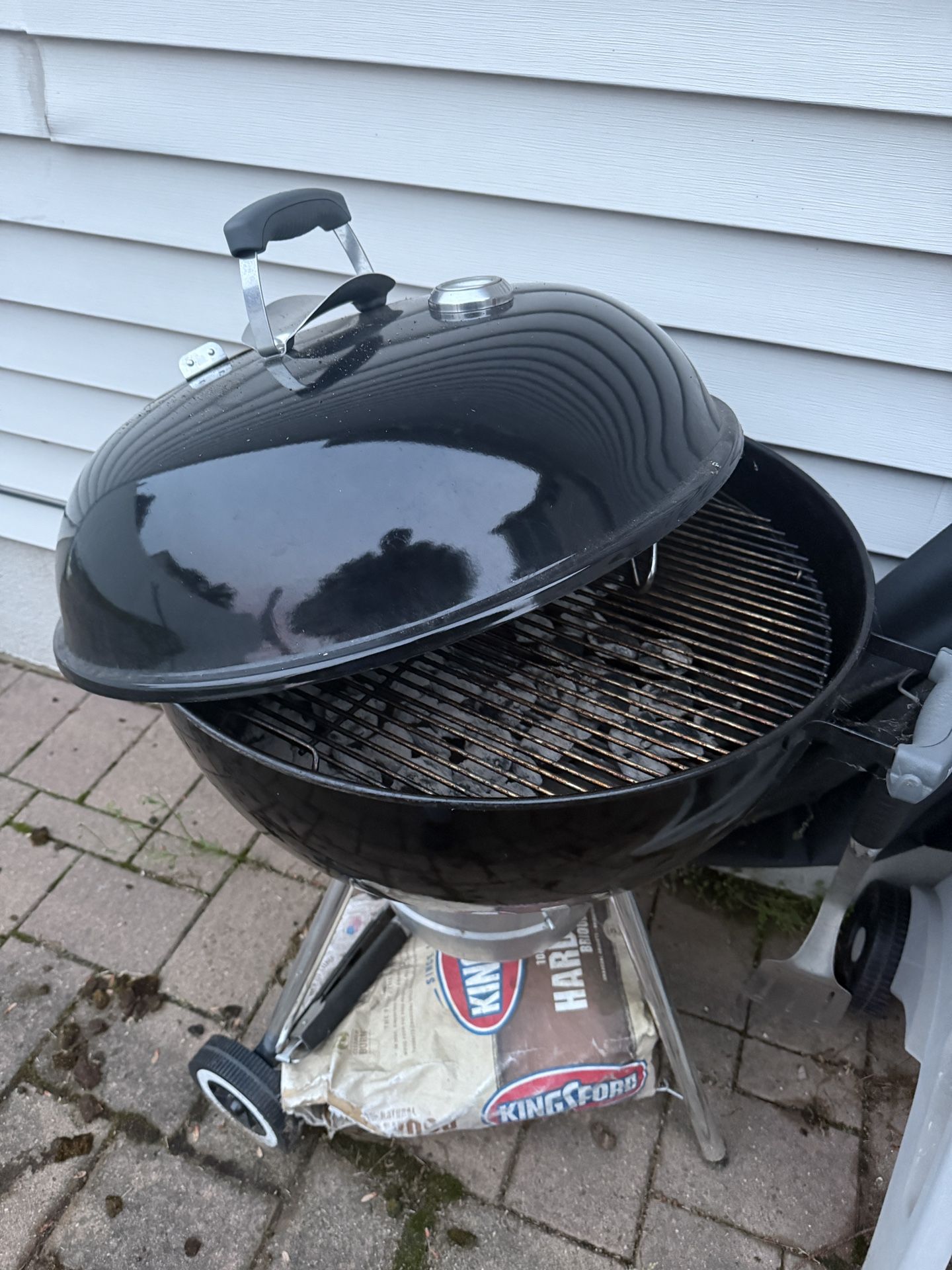 Weber grill with accessories
