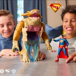 Superman vs Kaiju with slime!