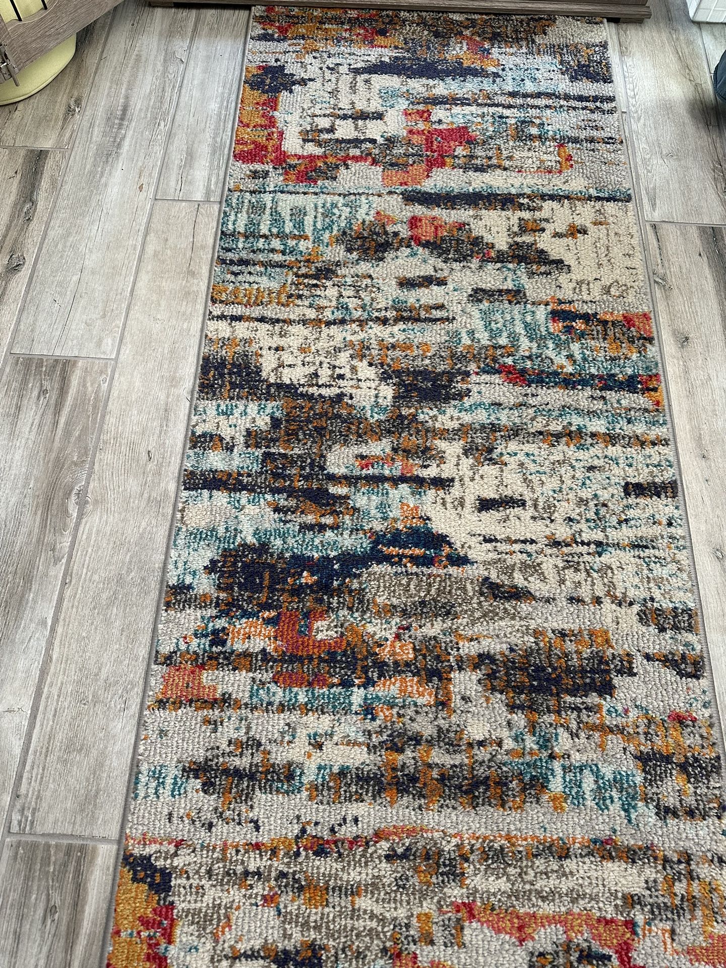 Abstract Rug With Under Pad