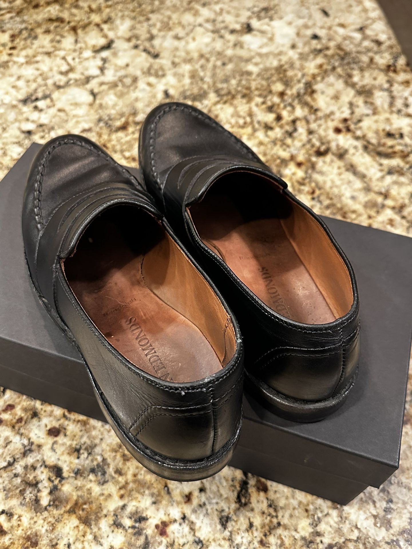Brooks Brothers x Allen Edmonds Black‎ Leather Penny Loafers 10.5 D 580: Hand-sewn calfskin casual shoes with moccasin front  main image 3