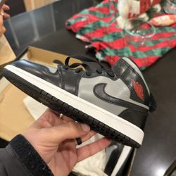 Jordan 1 Mid Grey Sz 1.5 Preschool New Unworn