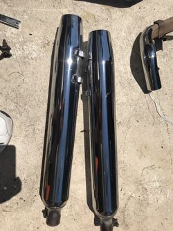Harley dual exhaust system